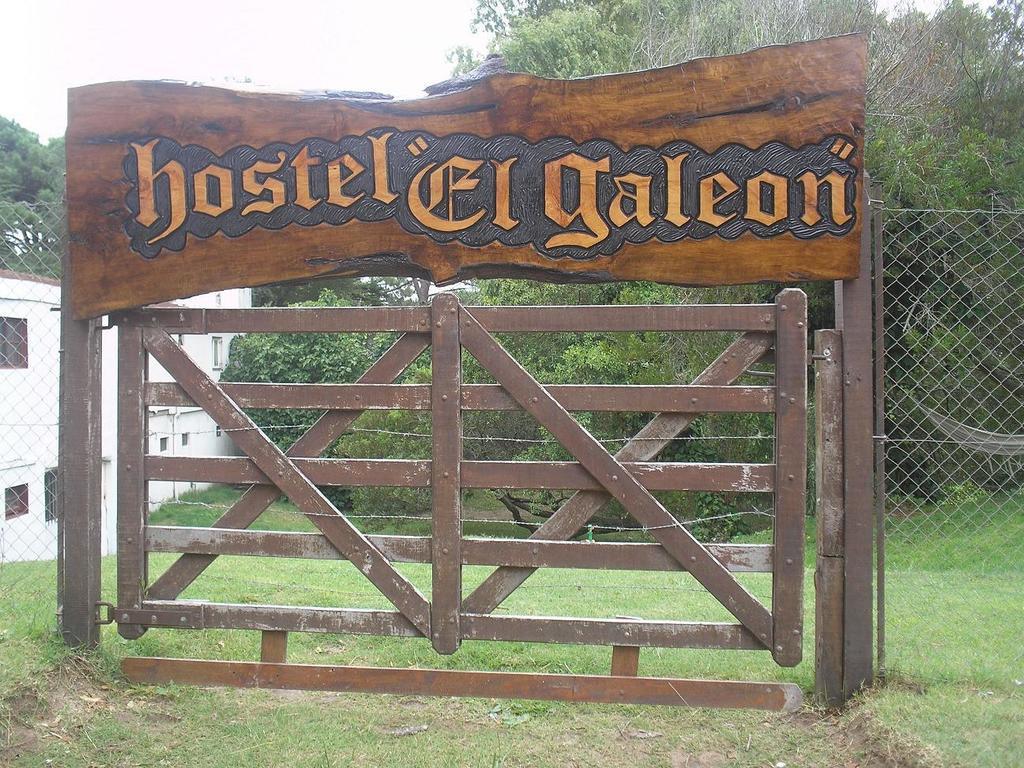 Hostel El Galeon Villa Gesell Exterior foto